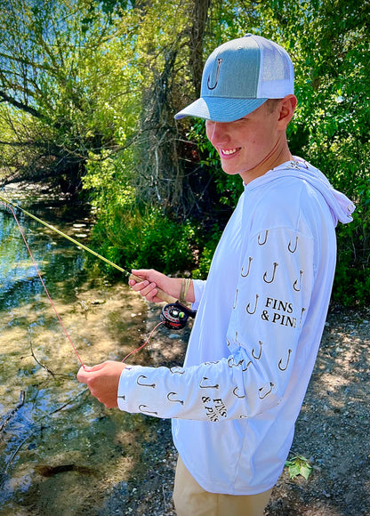 White T Hook sun shirt